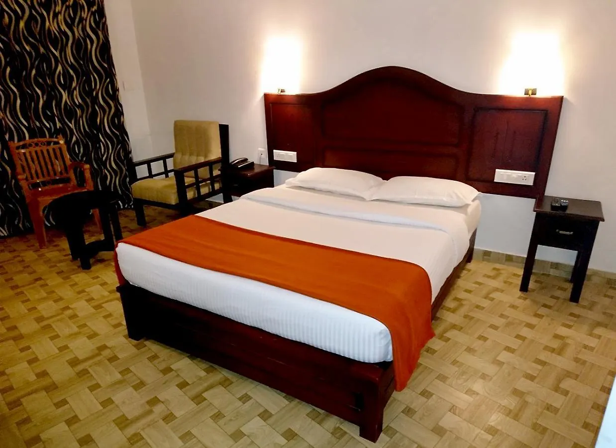 Hotel Natura Inn Munnar